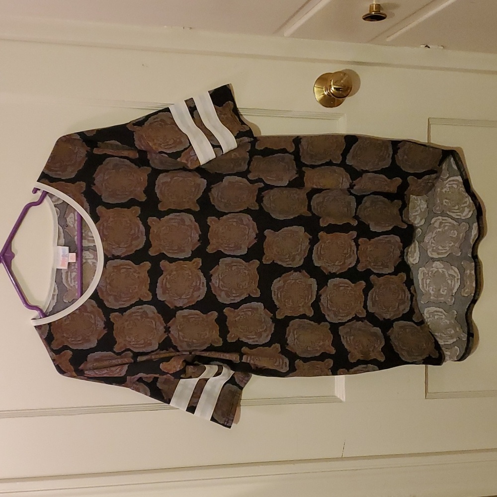 LulaRoe shirt/blouse